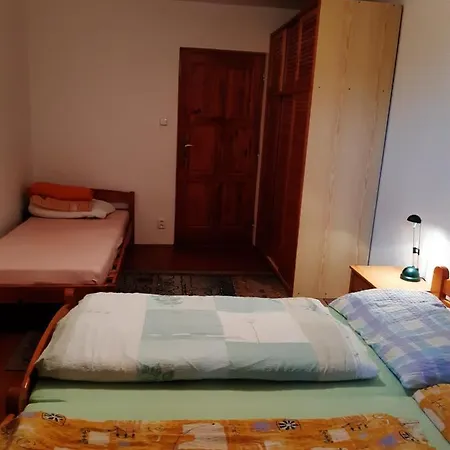 Chalupa Pod Bukovou Horou, Jizerske Hory * Smržovka